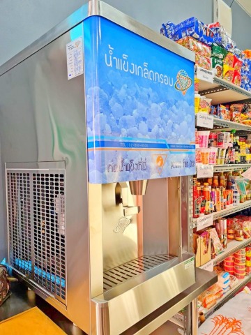 ติดตั้งเครื่องทำน้ำแข็งเกร็ดกรอบ