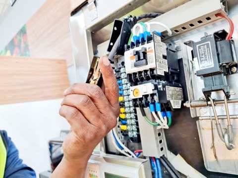 ติดตั้งระบบเครื่องจ่ายน้ำแข็ง